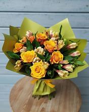Букет цветов из:  Альстромерии и Розы в Шишкино