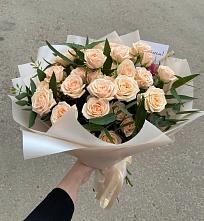 Букет Кремовые розы Латте в Шишкино