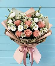 Букет цветов из:  Розы, Альстромерии и Лизиантусы в Шишкино