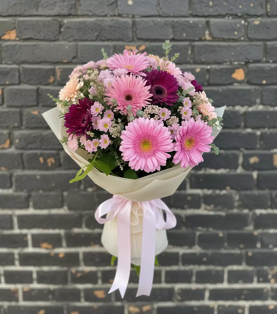 Букет цветов из: Герберы и Хризантемы в Шишкино