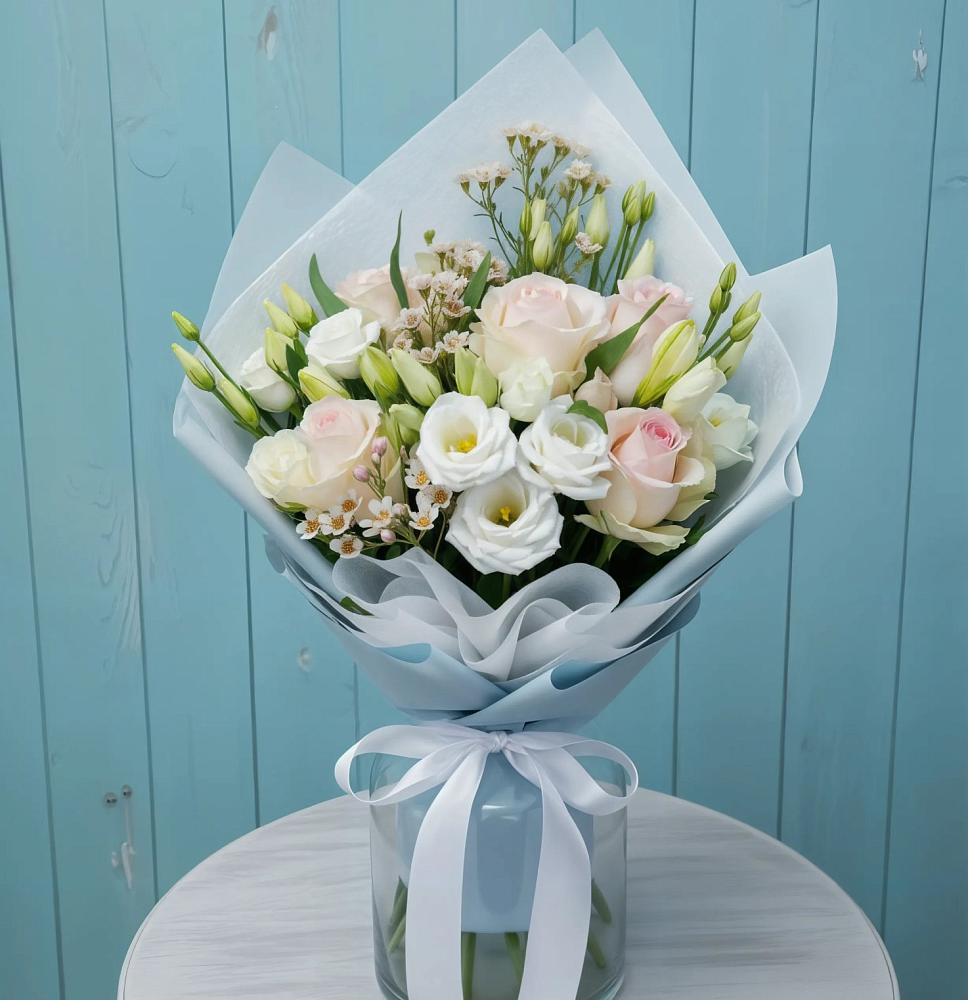 Букет цветов из: Розы и Лизиантусы в Шишкино