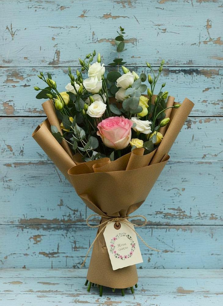 Букет цветов из: Розы и Лизиантусы в Шишкино