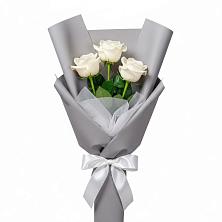 Букет 3 белые розы в Шишкино