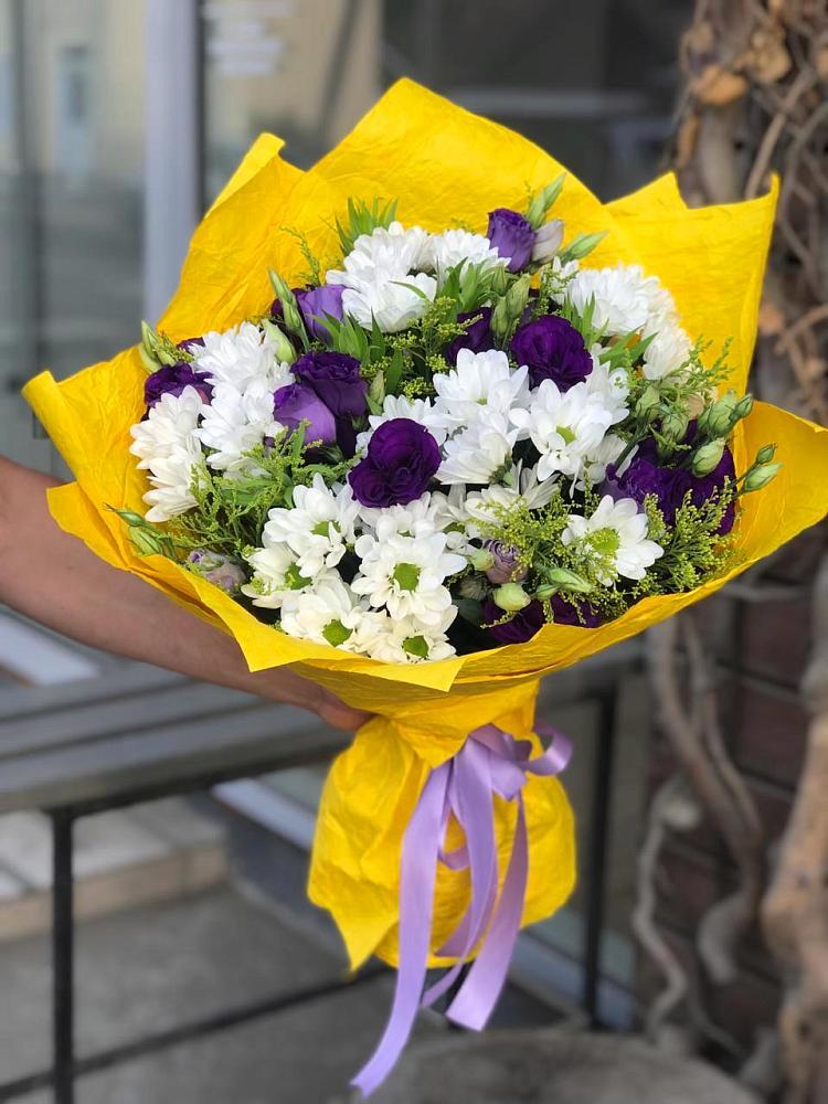 Букет цветов из: Ирисы, Хризантемы и Ромашки в Шишкино