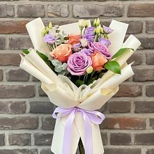 Букет цветов из:  Лизиантусы и Розы #REPLACE_PRED# Шишкино