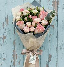 Букет цветов из:  Розы #REPLACE_PRED# Шишкино