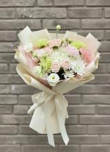 Букет цветов из:  Гвоздики, Розы, Лизиантусы и Хризантемы #REPLACE_PRED# Шишкино