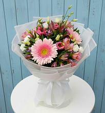 Букет цветов из:  Герберы, Альстромерии и Лизиантусы в Шишкино