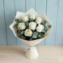 Букет Белые розы в Эвкалипте в Шишкино
