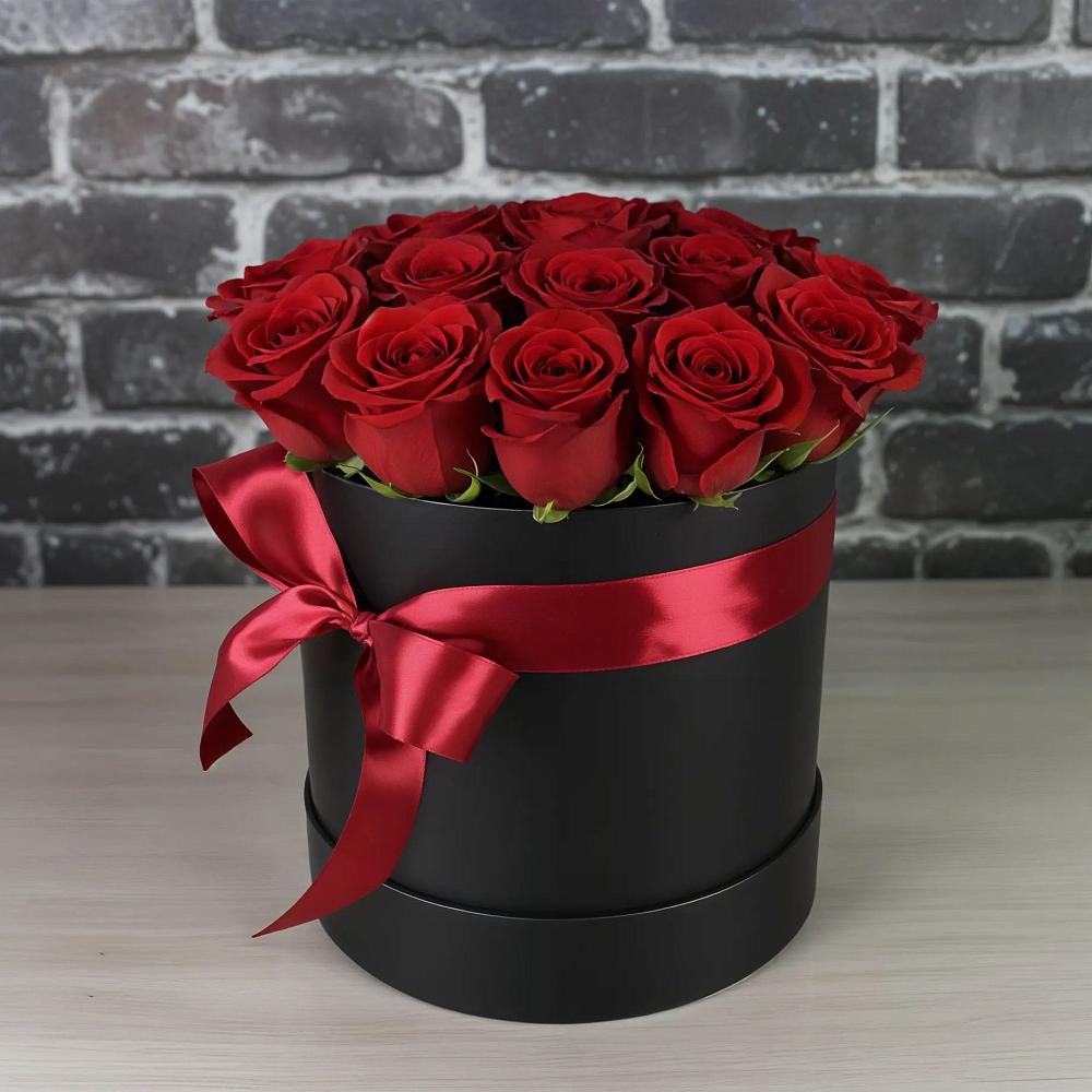 Цветочная композиция из Розы в шляпной коробке в Шишкино